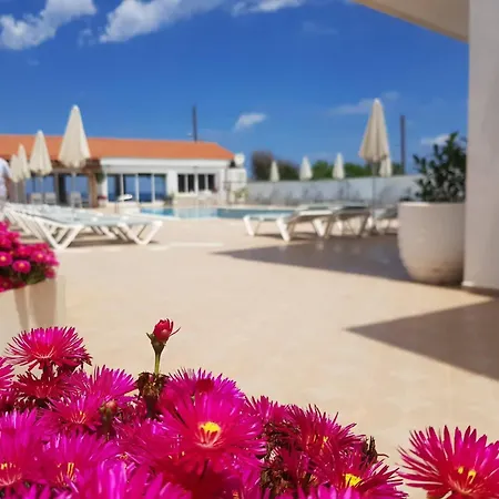 Kasapakis & Aparthotel
