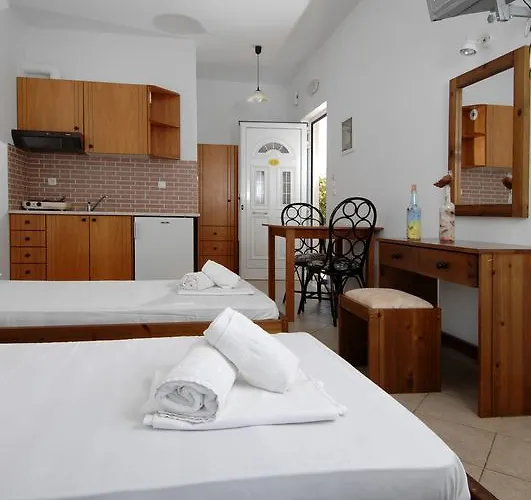 Kasapakis & Aparthotel 2*